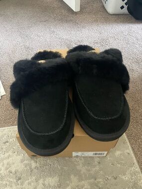 UGG Loria fur slide